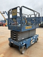 2018 Genie GS-3246-4