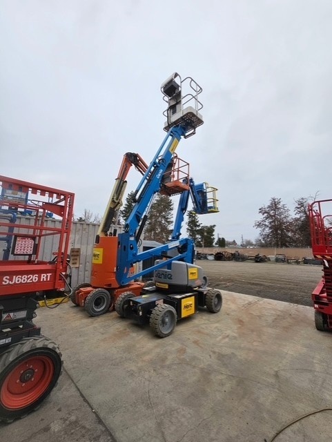 2017 Genie Z-33/18-3