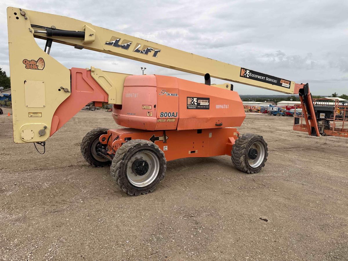 2016 JLG 800AJ-5