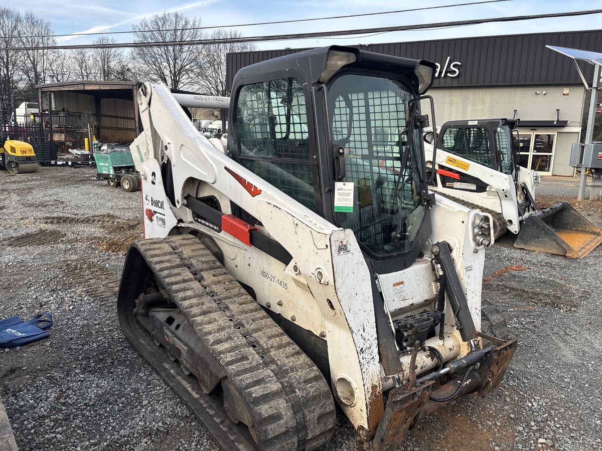 2019 Bobcat T870-2