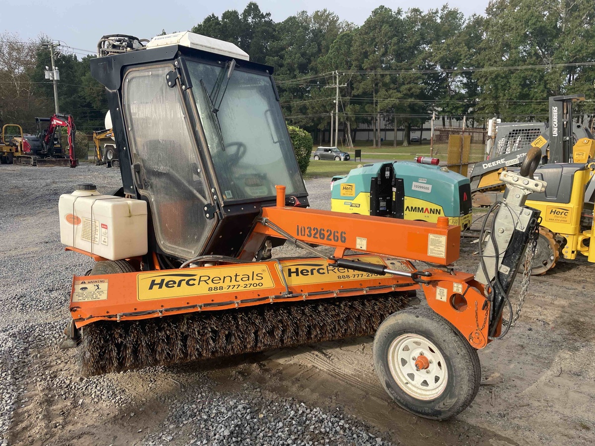 2021 LayMor SM300-4