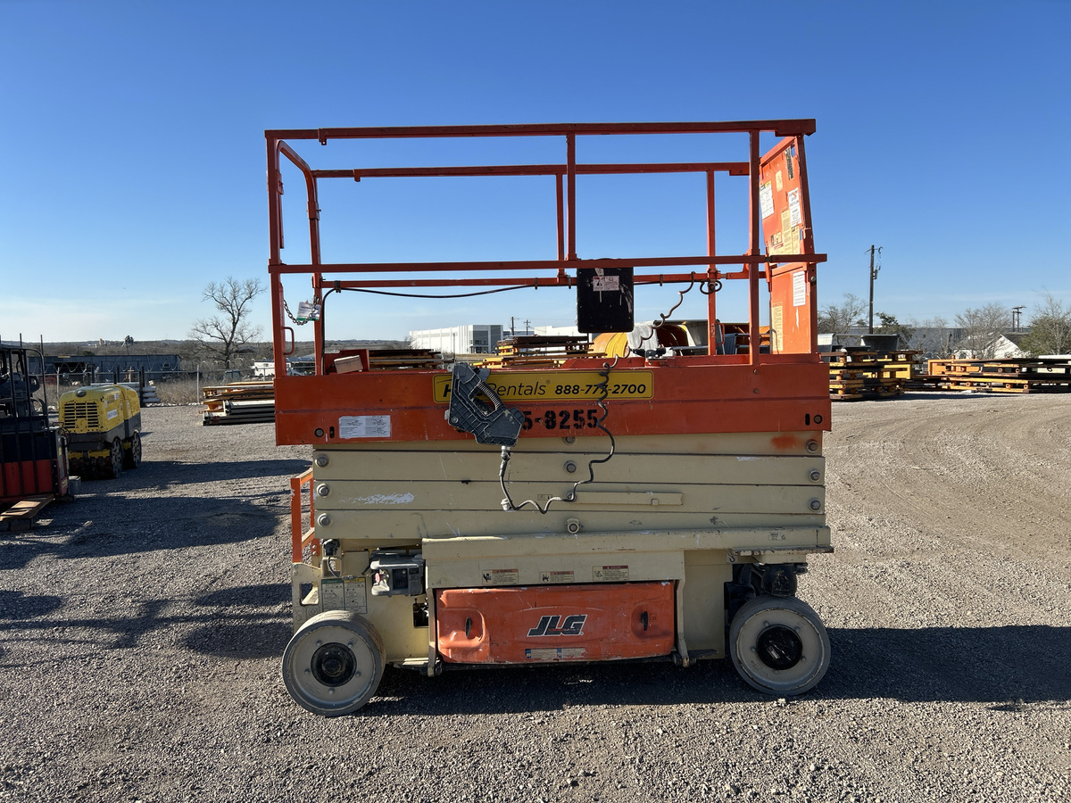 2015 JLG 2632ES-2