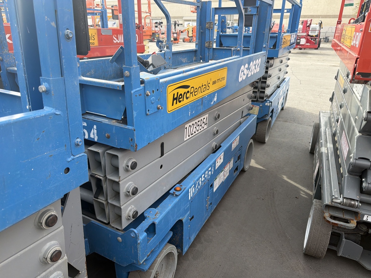 2018 Genie GS-2632