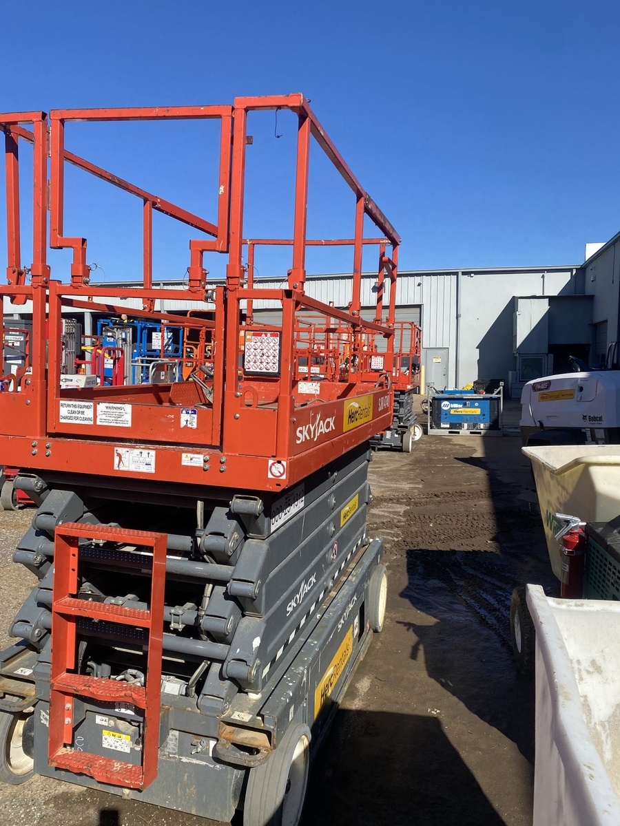 2019 Skyjack SJ4740-4