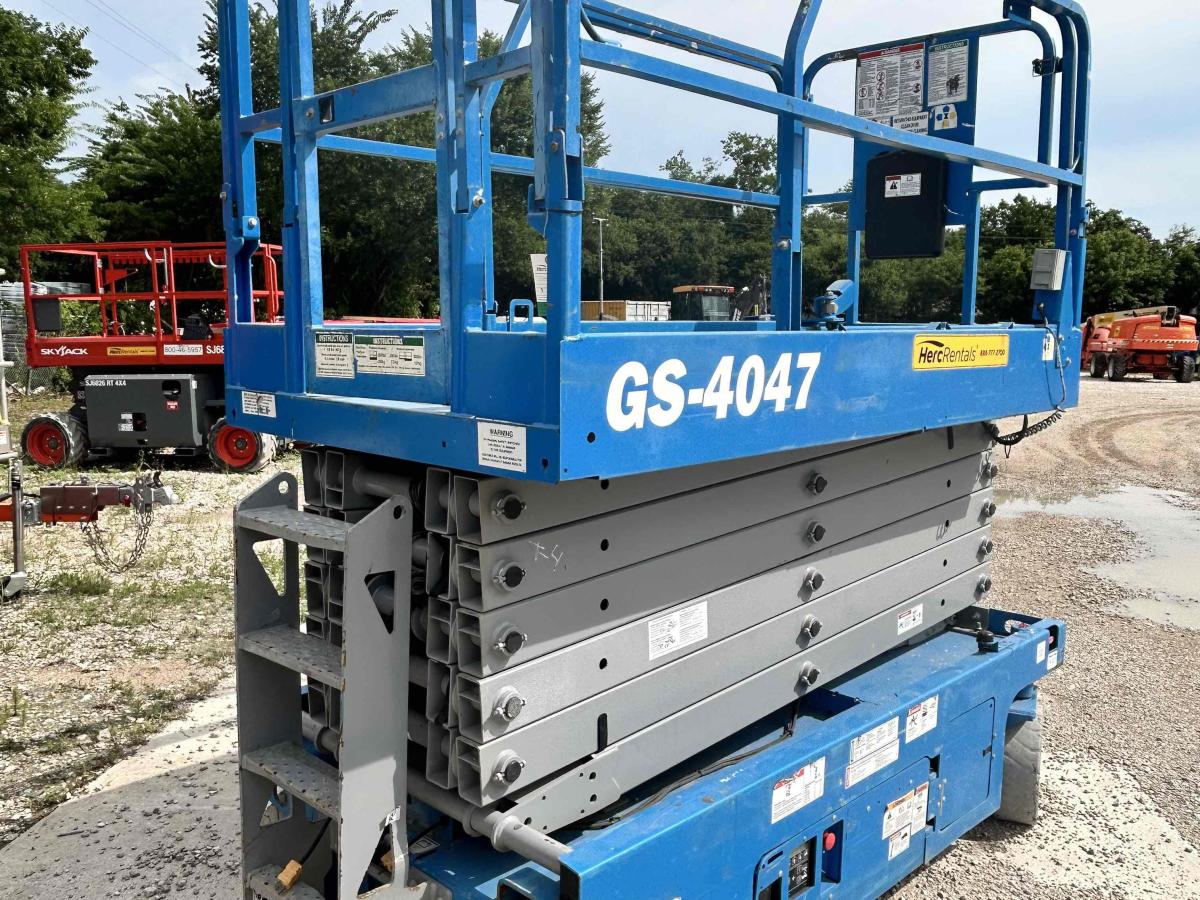 2017 Genie GS-4047-1