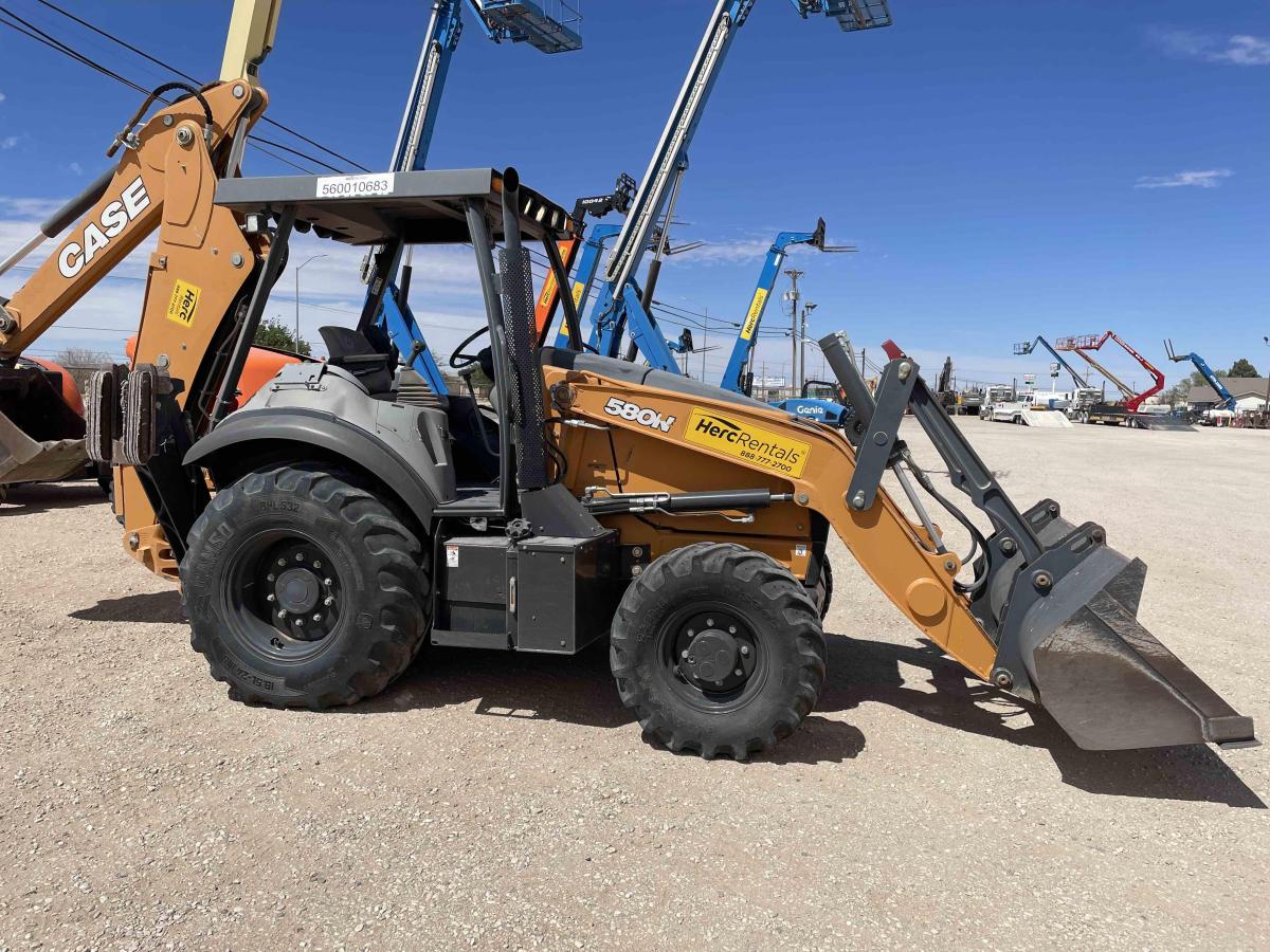 2019 Case 580N