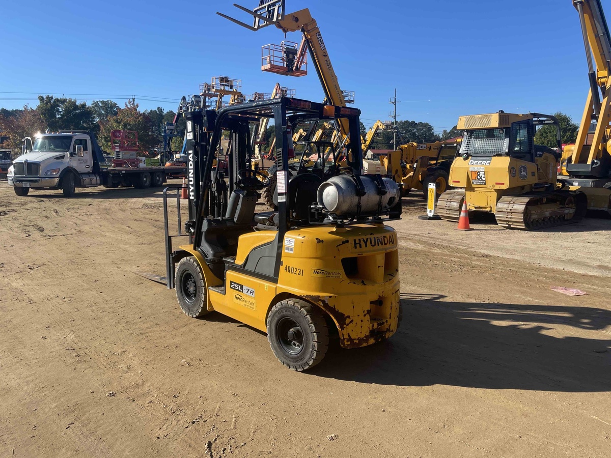 2020 Hyundai 25L7A-5