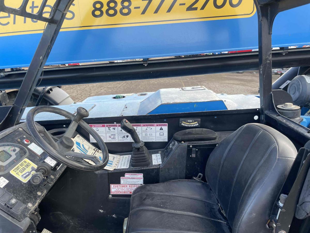 2017 Genie GTH-1056