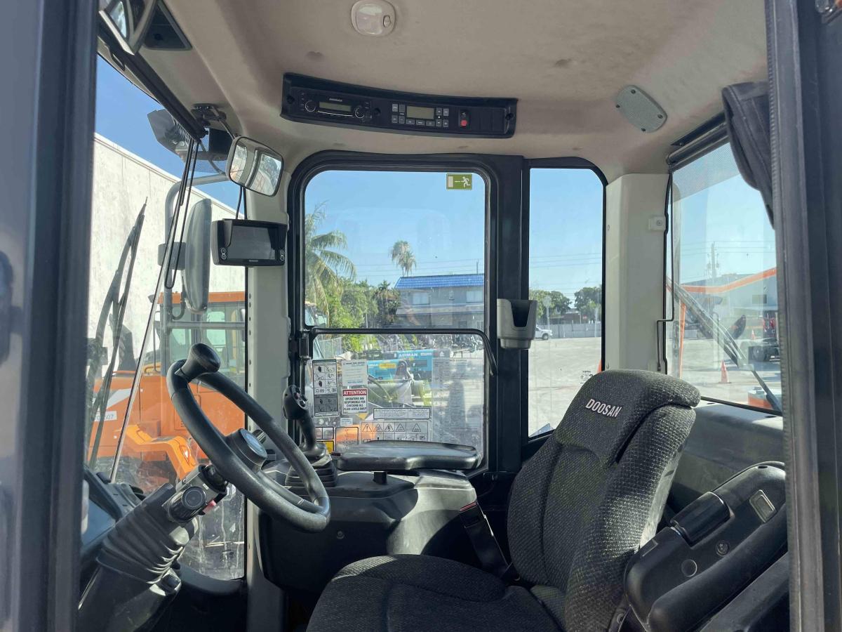 2019 Doosan DL300-5