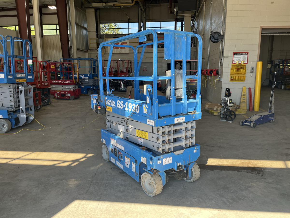 2019 Genie GS-1930