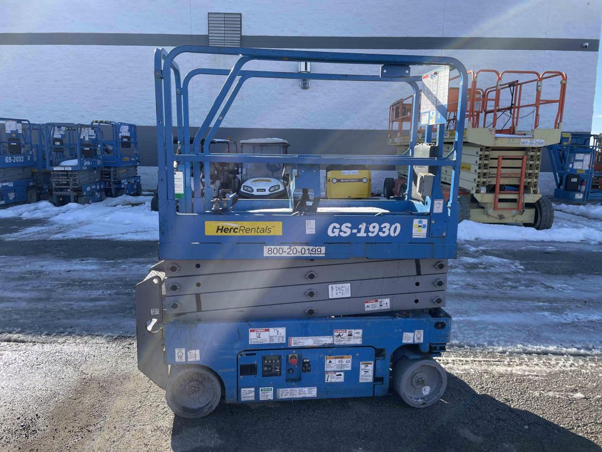 2018 Genie GS-1930
