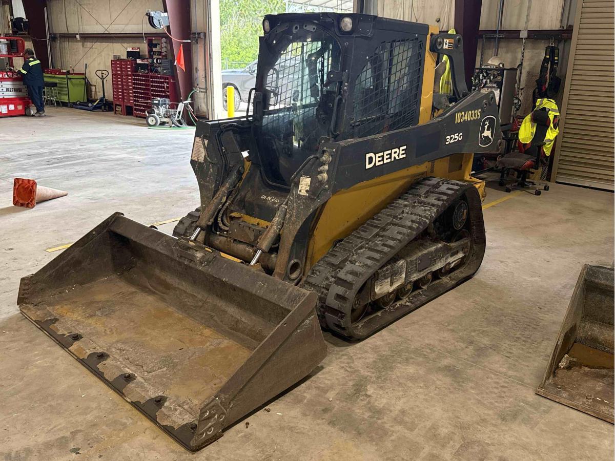 2021 John Deere 325G