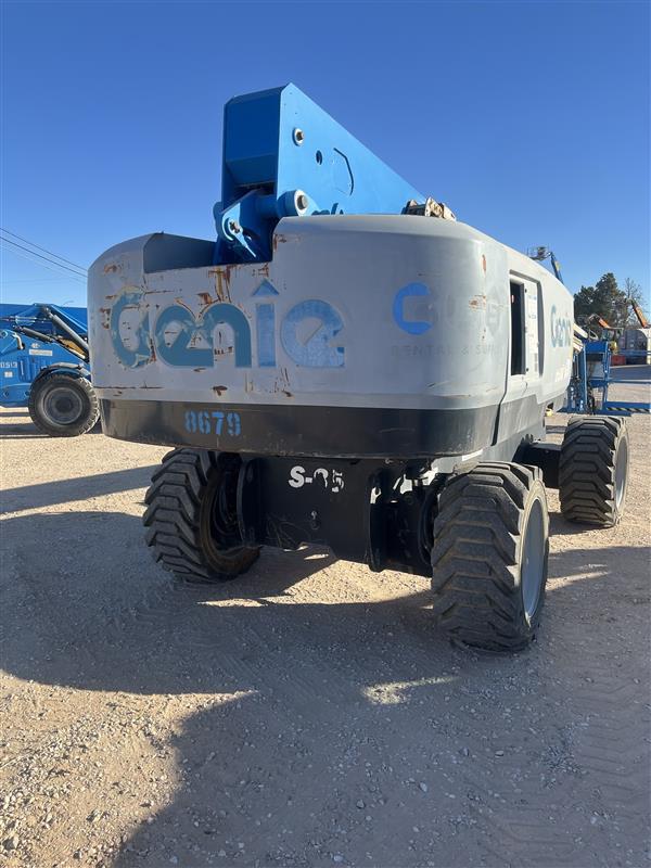 2017 Genie S-85