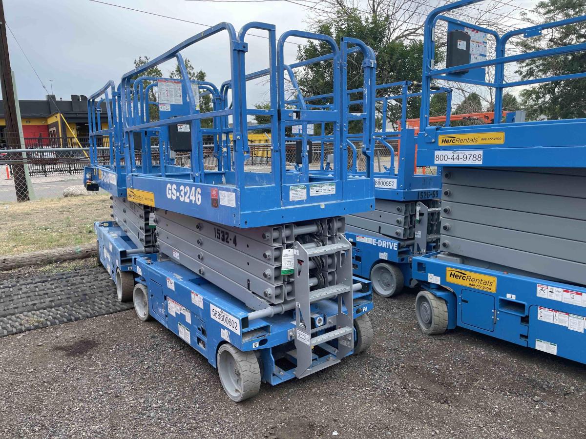2019 Genie GS-3246