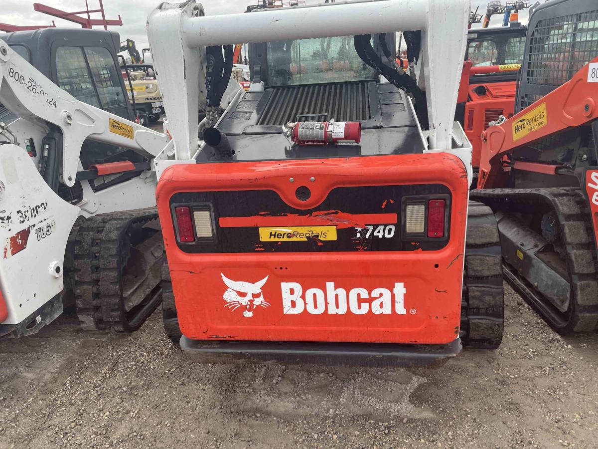2020 Bobcat T740