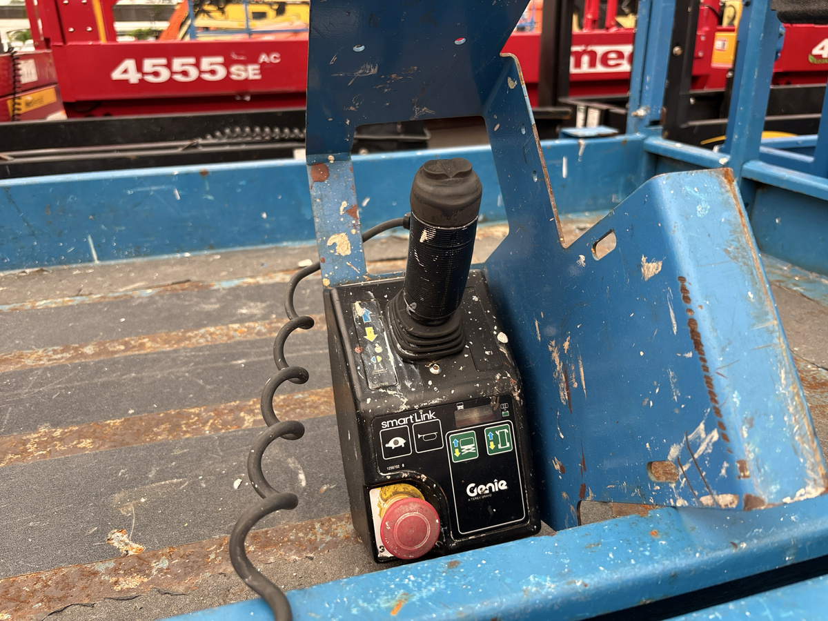 2019 Genie GS-3246-5