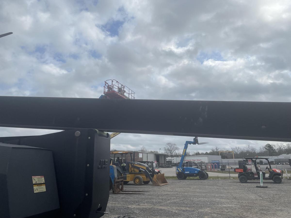 2014 JLG 800AJ
