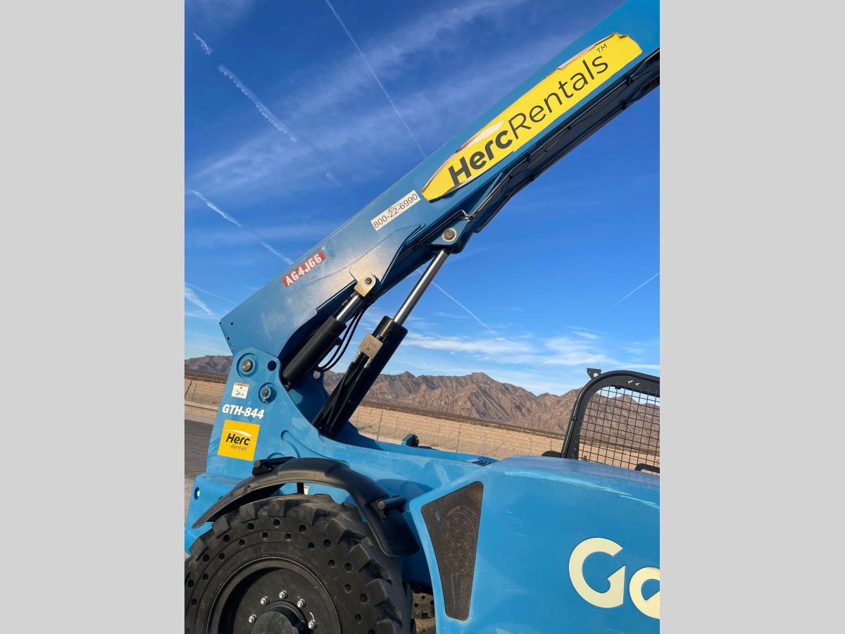 2018 Genie GTH 844-3