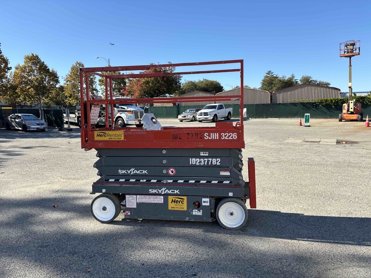 2018 Skyjack SJ3226-3