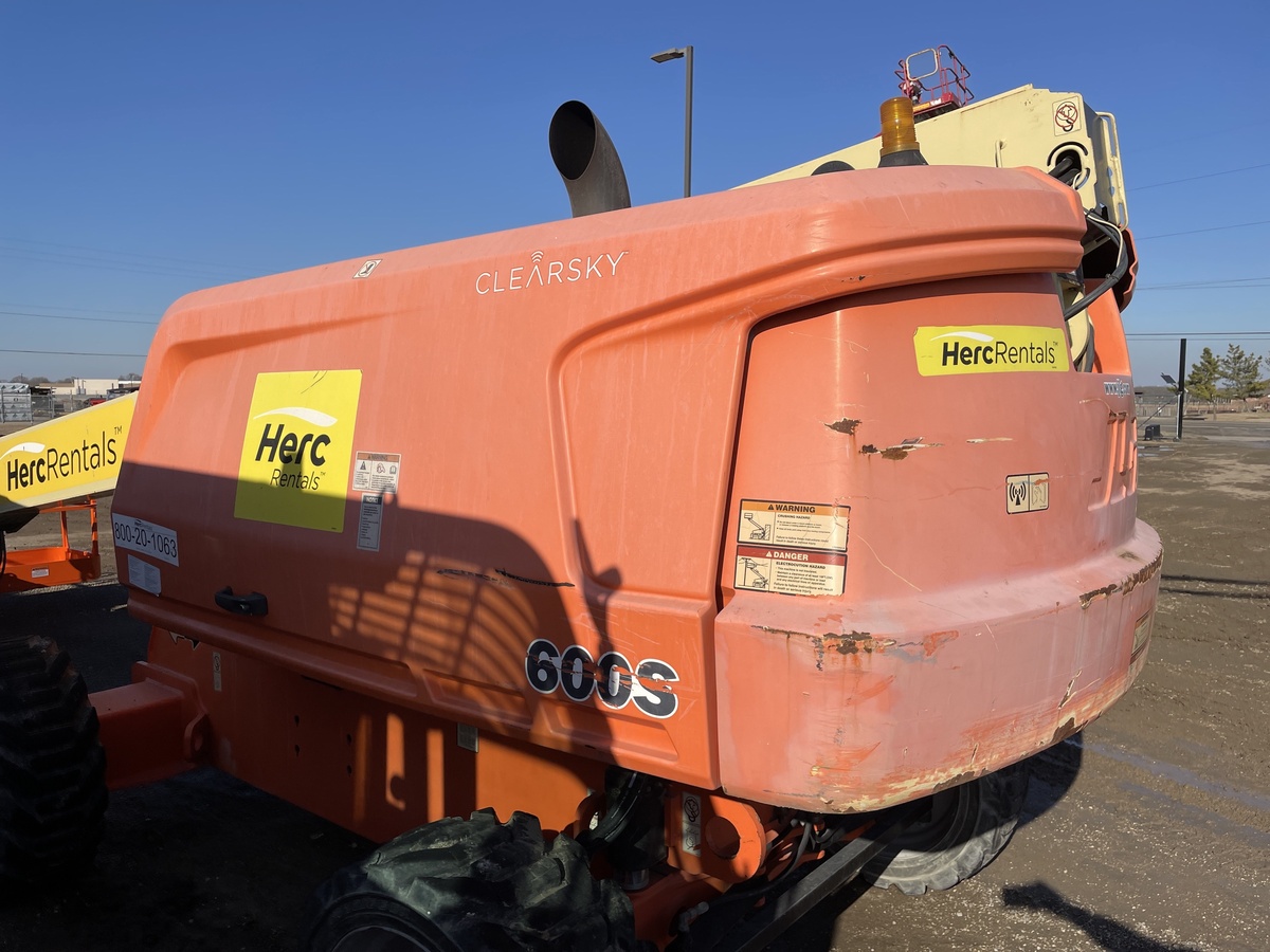 2018 JLG 600S-6