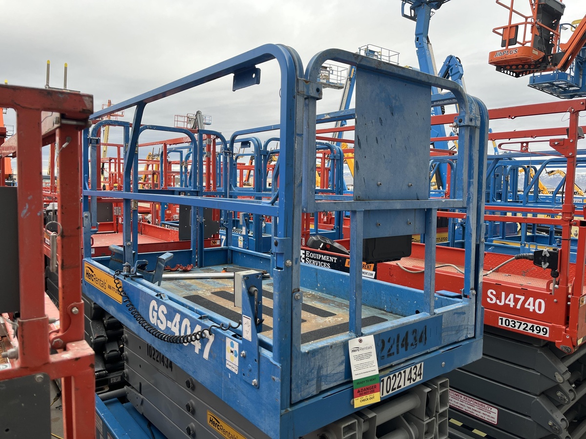 2017 Genie GS-4047-2