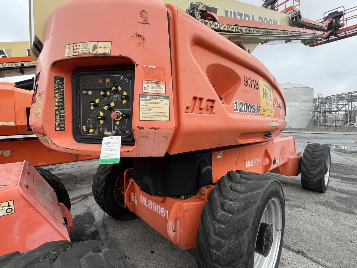 2006 JLG 1200SJP