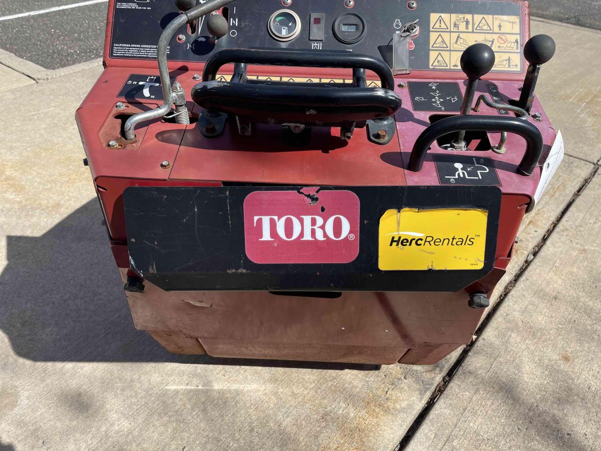 2018 Toro DINGO TX 427