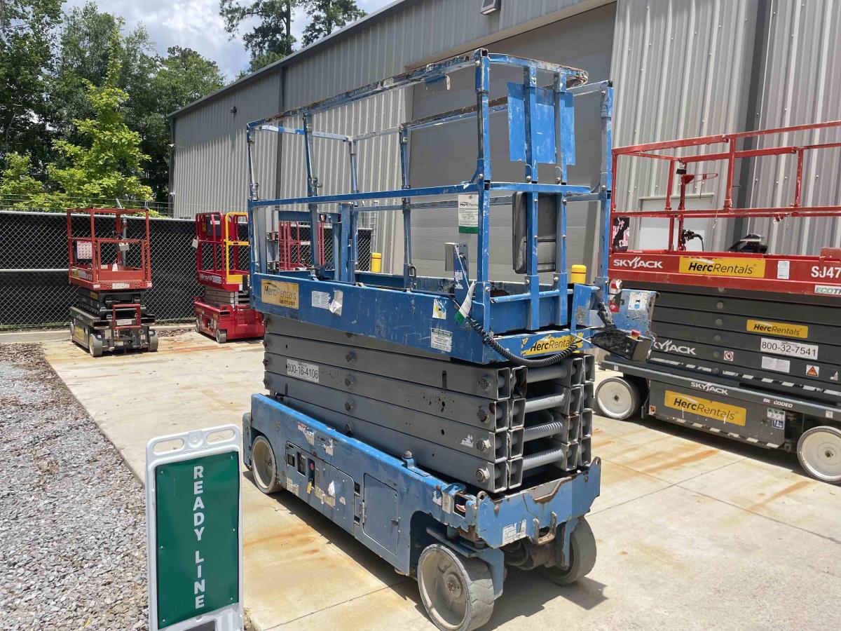2017 Genie GS-3232-4