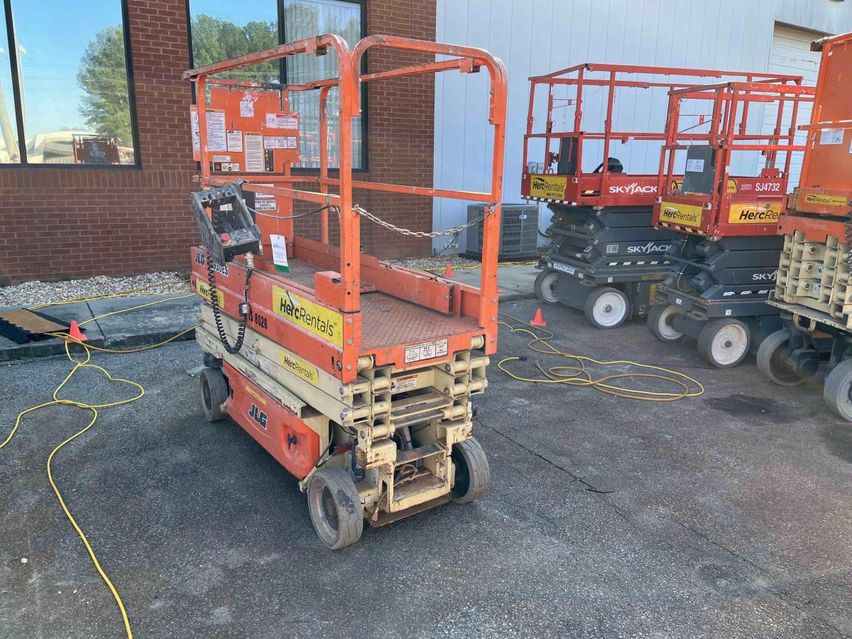 2017 JLG 1930ES