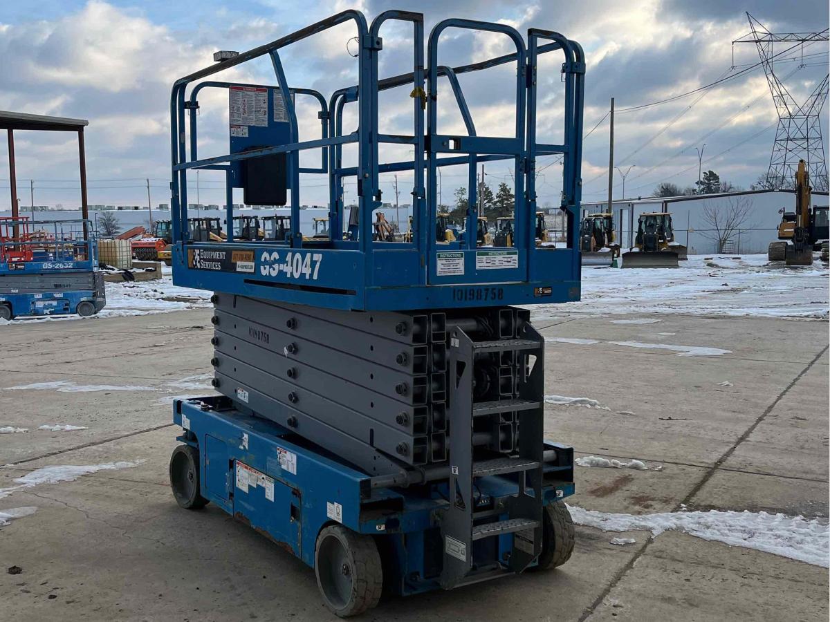 2016 Genie GS-4047