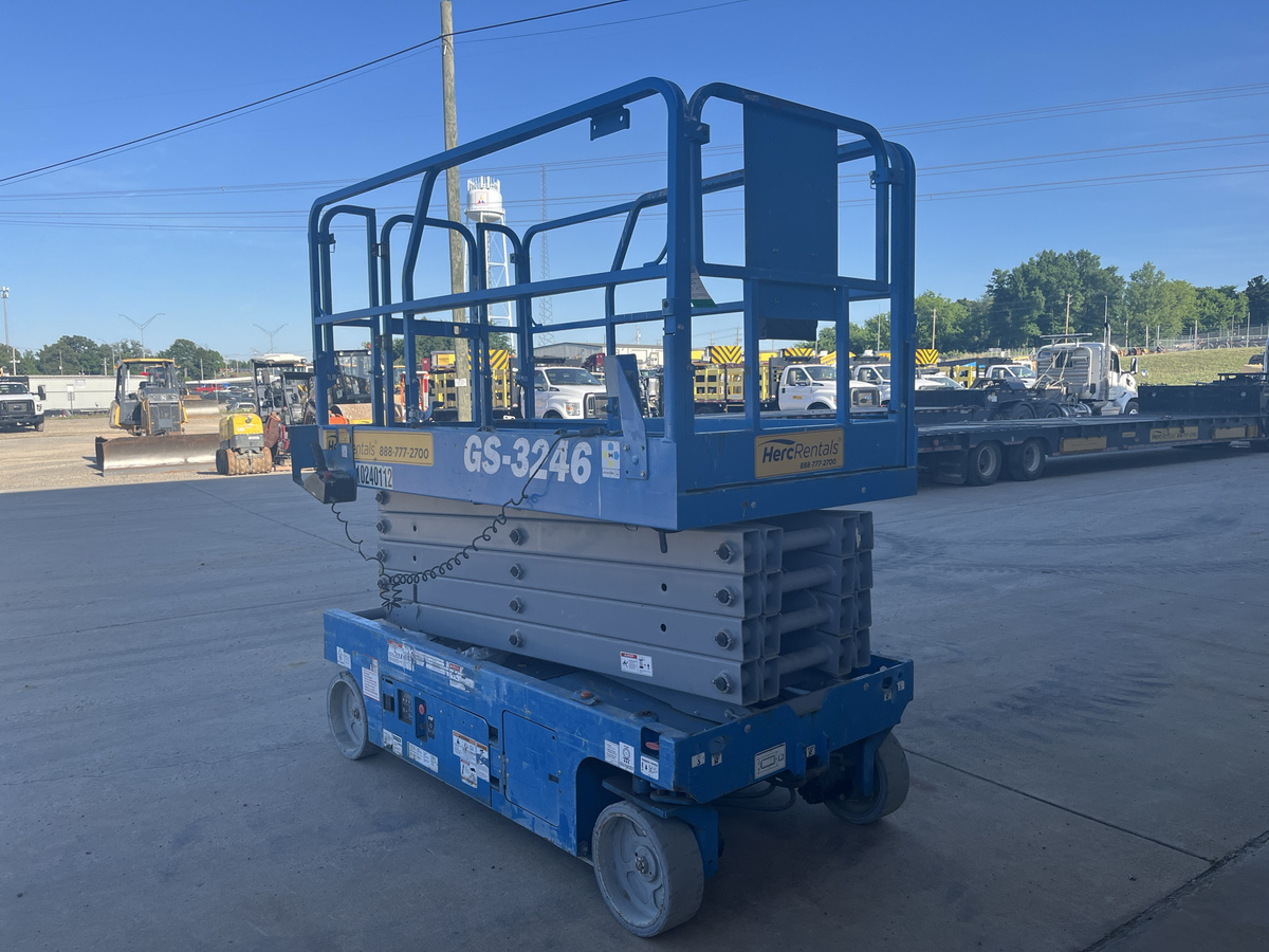 2018 Genie GS-3246-2