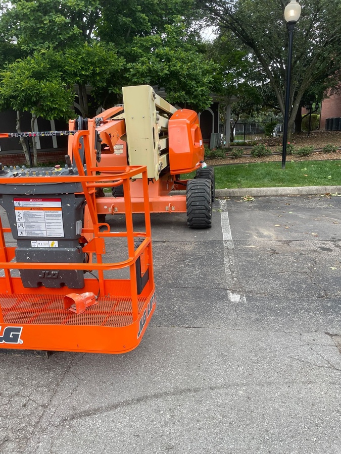 2017 JLG 450AJ-3