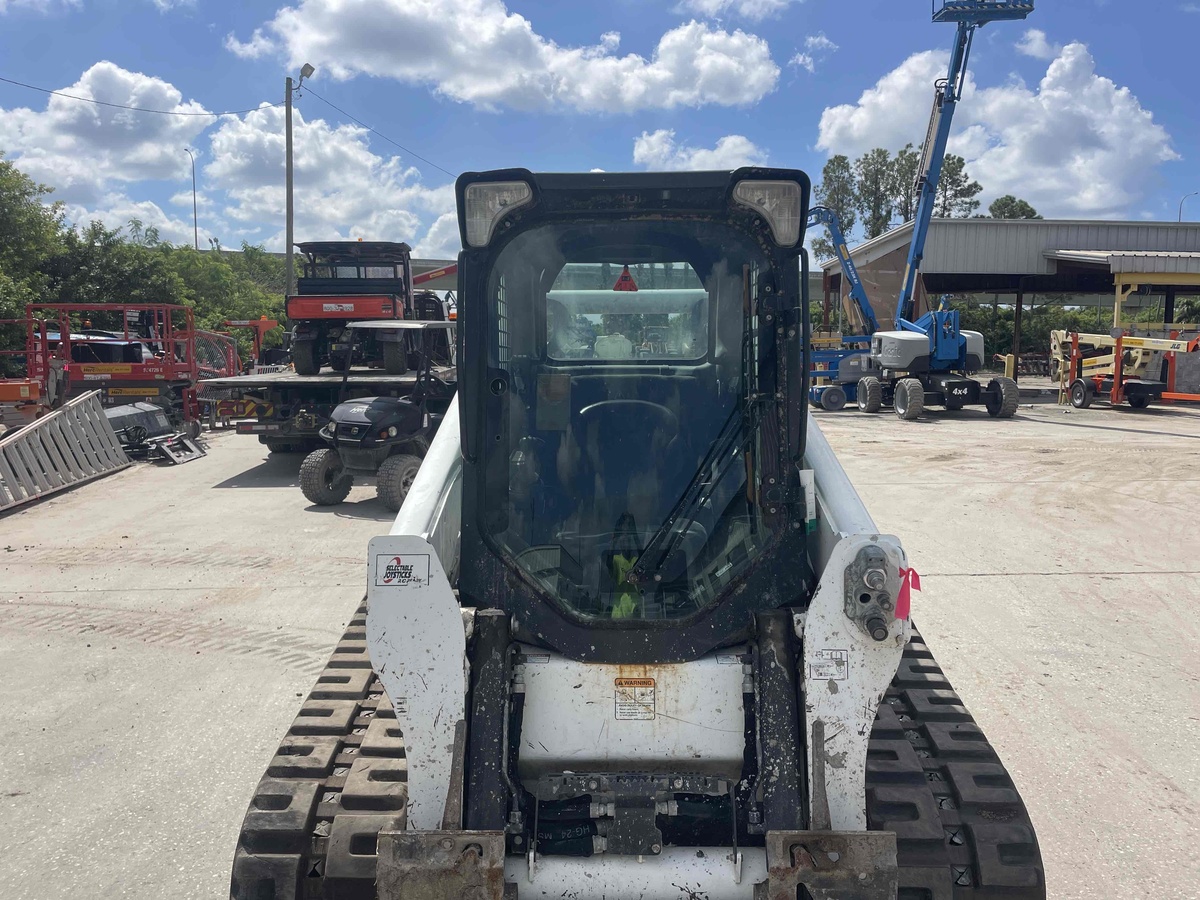 2022 Bobcat T740-3