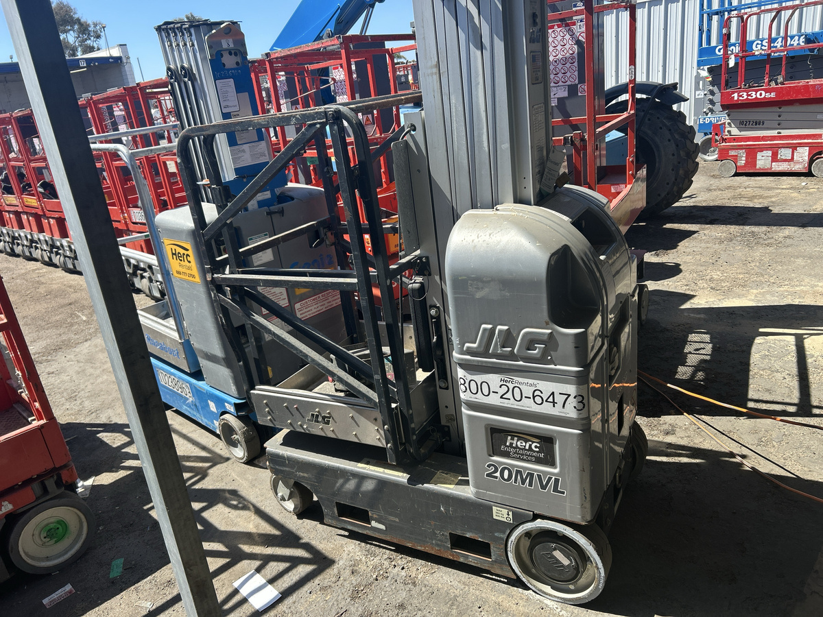 2018 JLG 20MVL-2