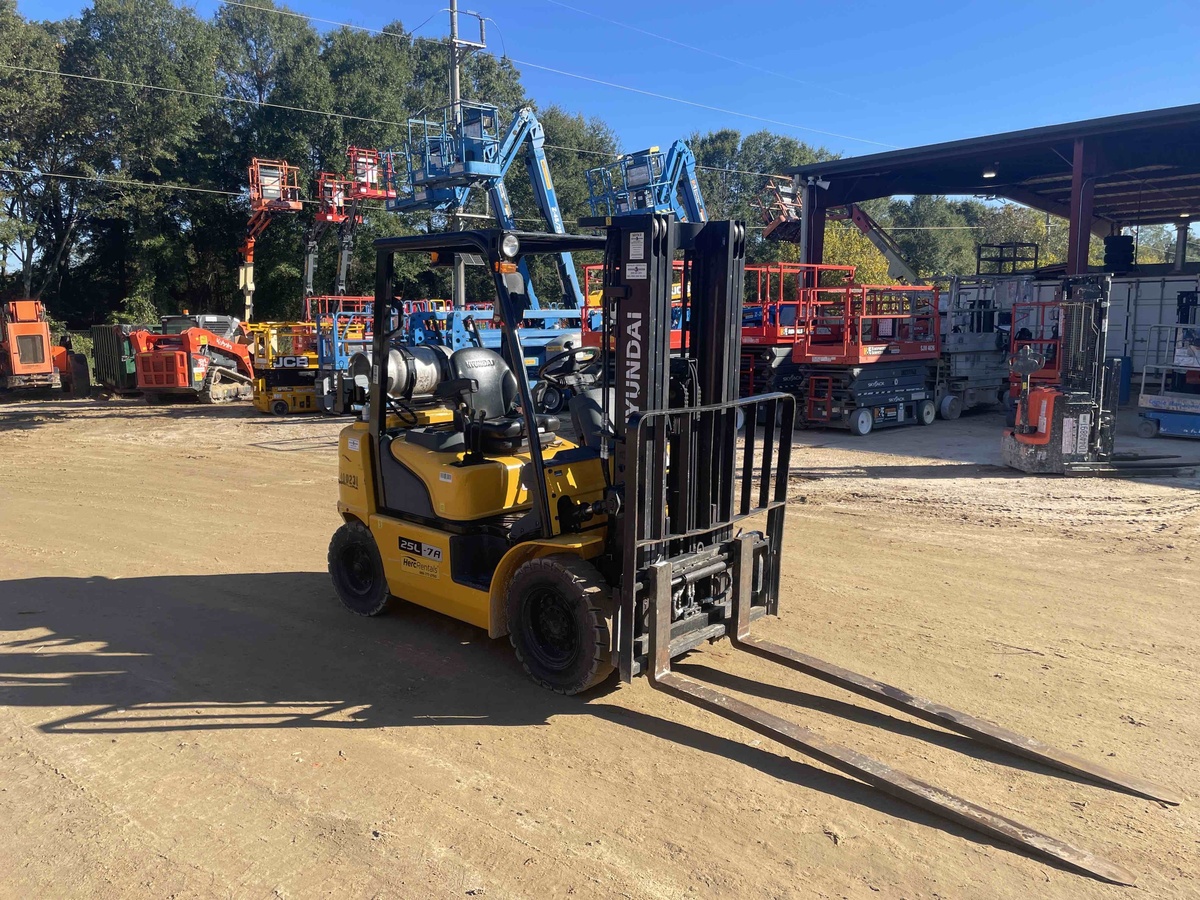 2020 Hyundai 25L7A-3