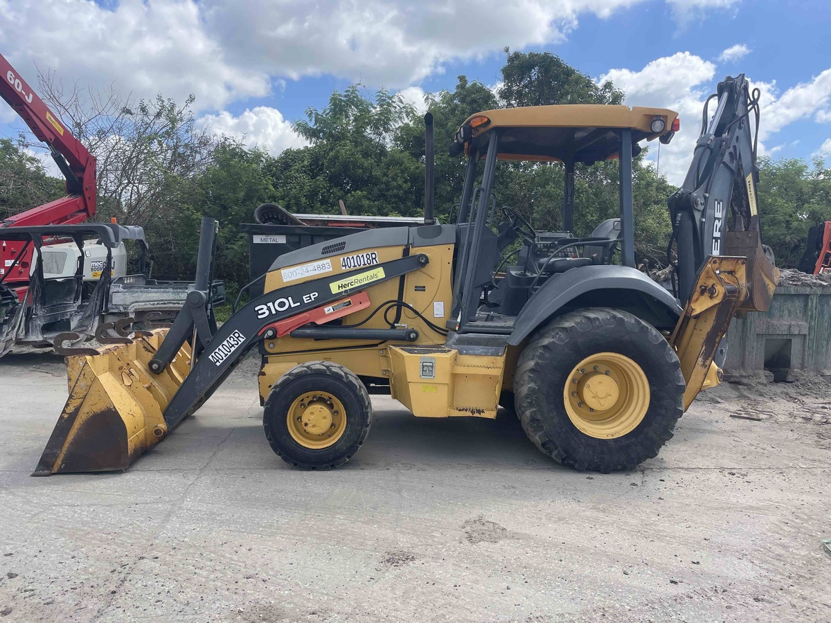 2019 John Deere 310L EP