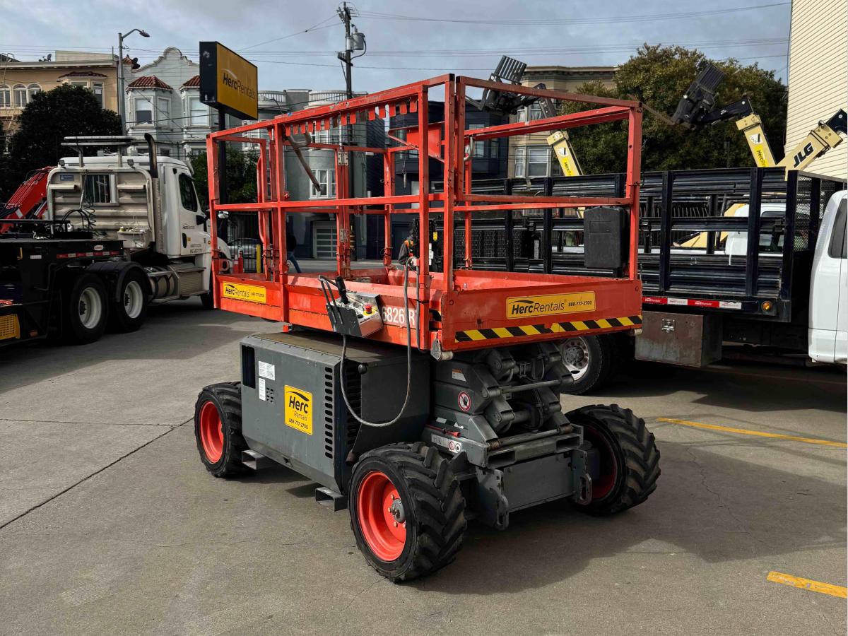 2018 Skyjack SJ-6826RT-2