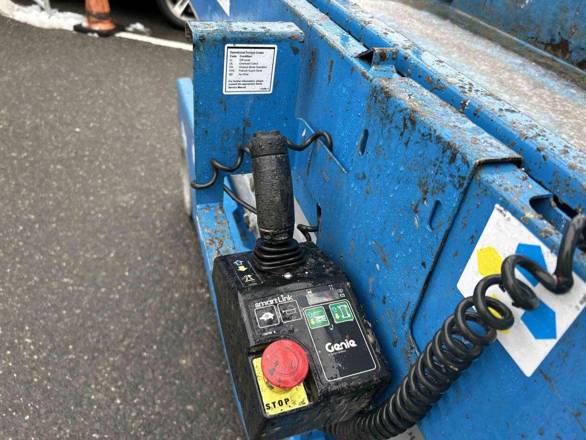 2017 Genie GS-2632
