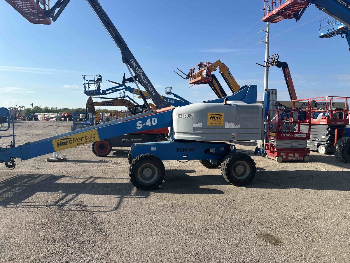 2017 Genie S-40