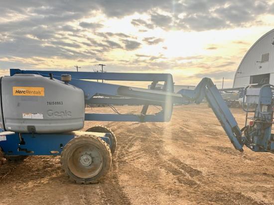 2012 Genie Z-45/25J