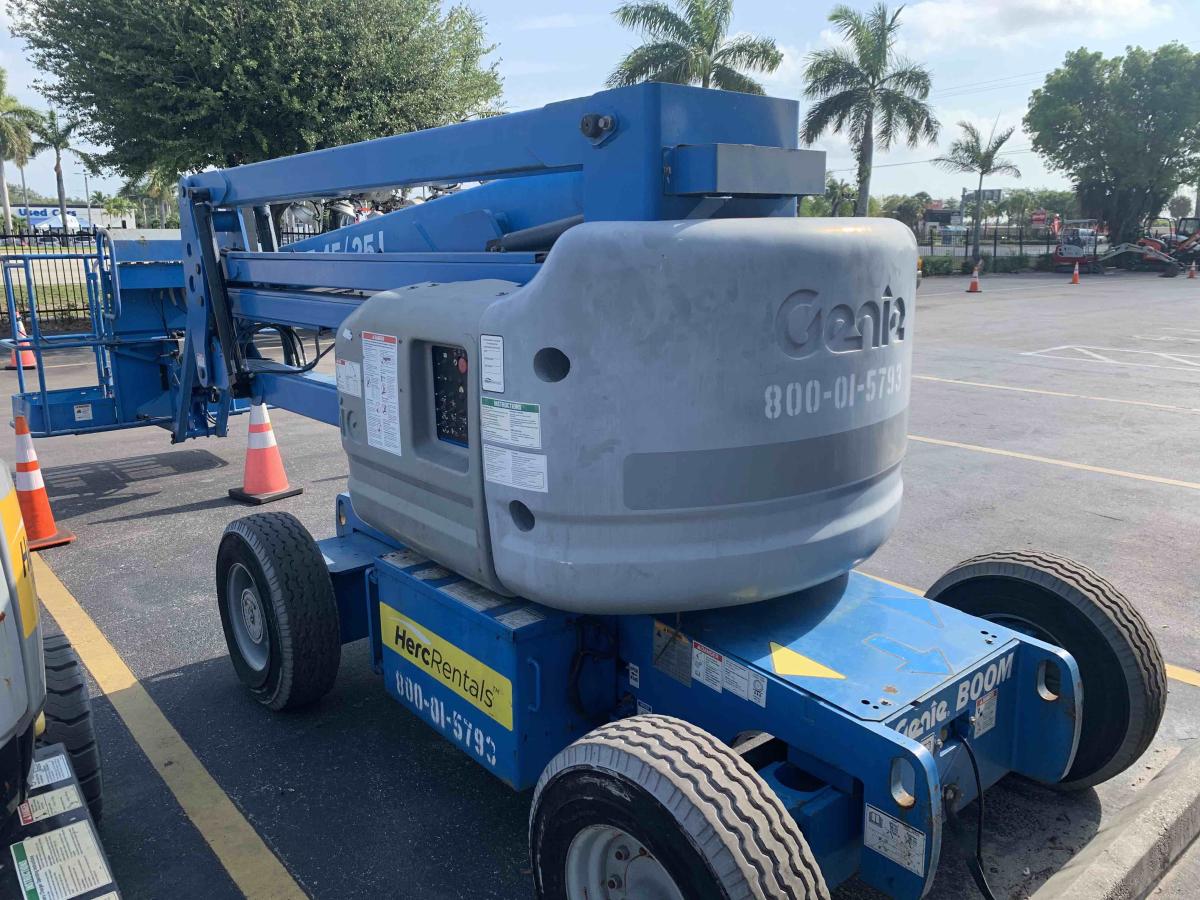 2014 Genie Z-45/25J-3