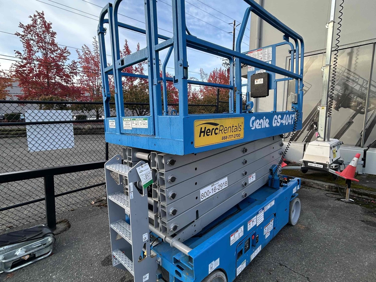 2017 Genie GS-4047-10