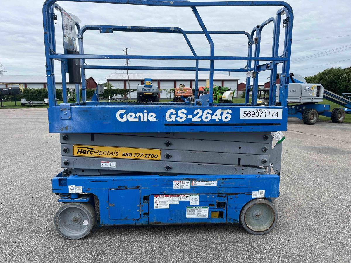 2013 Genie GS-2646