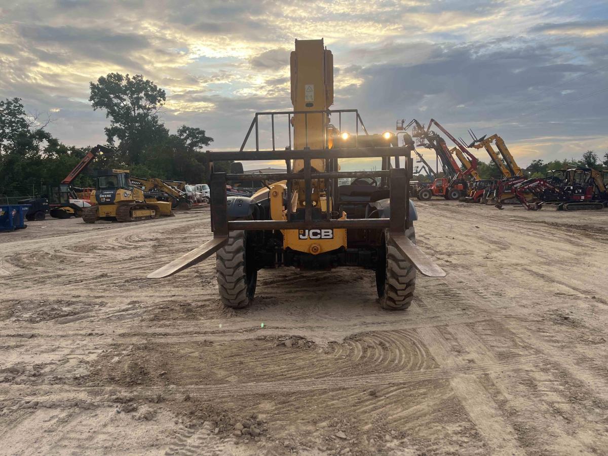 2018 JCB 509-42-3