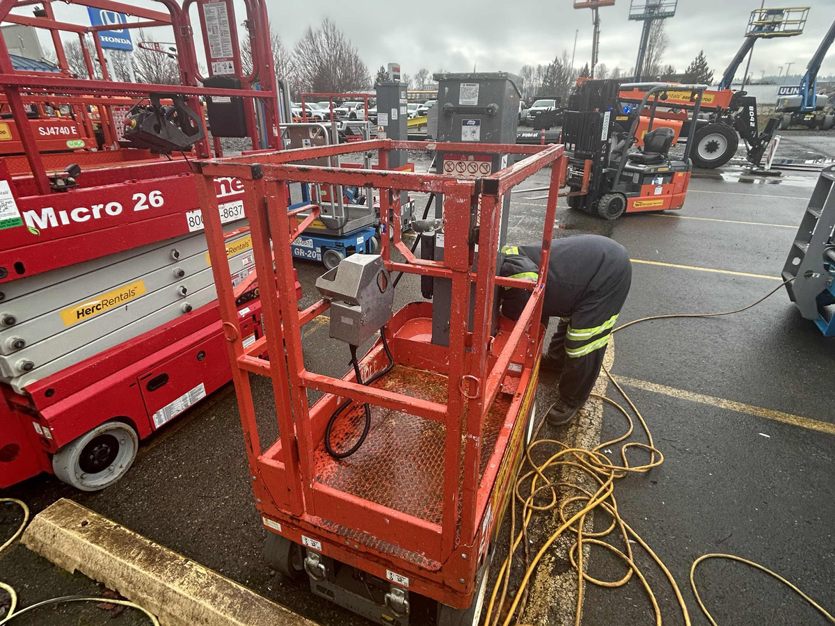 2019 Skyjack SJ16