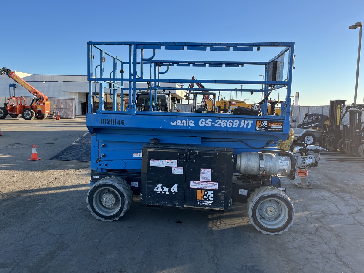 2017 Genie GS-2669 RT