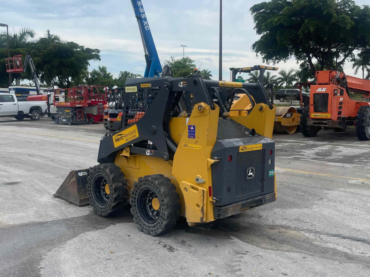 2019 John Deere 318G-6