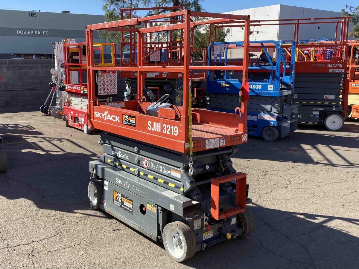 2017 Skyjack SJ3219