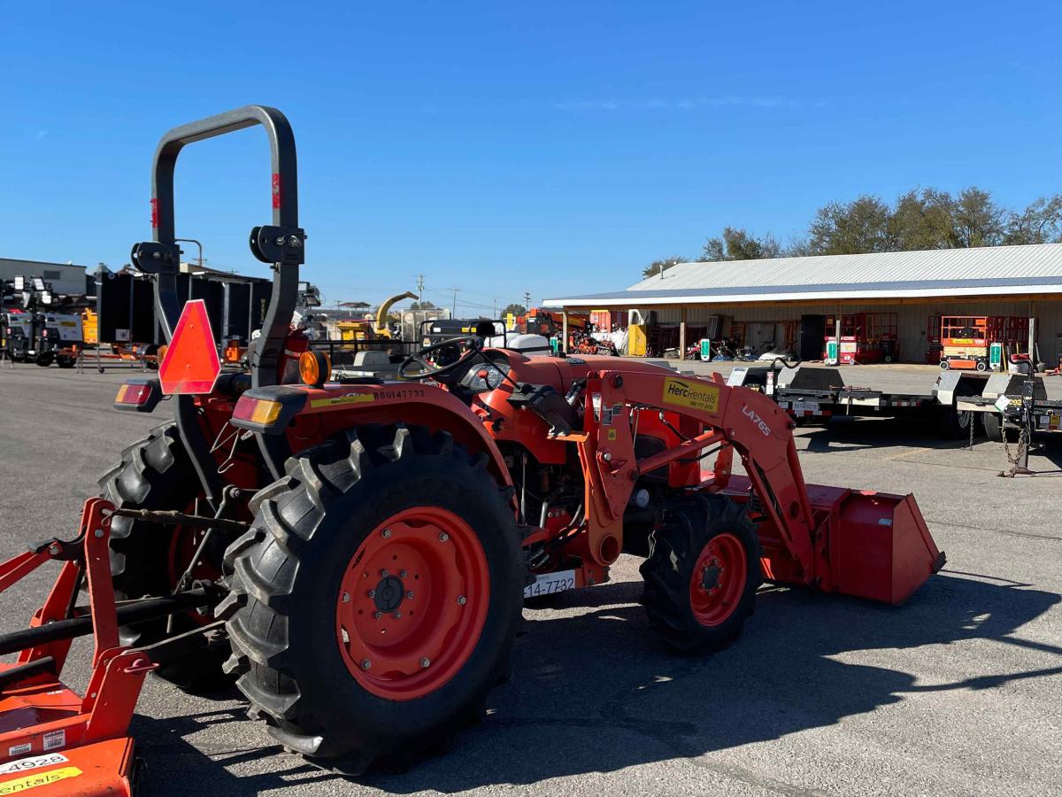2017 Kubota L4701