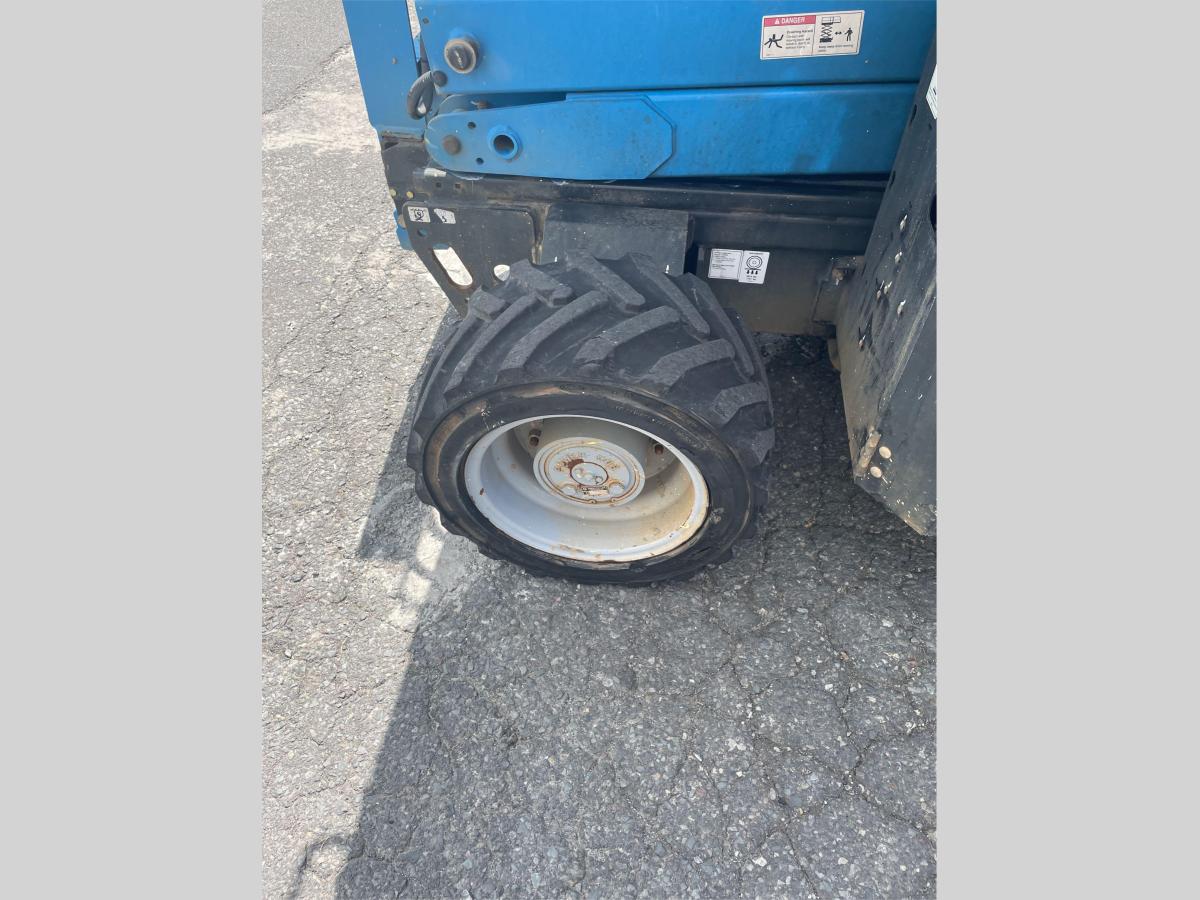 2017 Genie GS-4069 RT-9